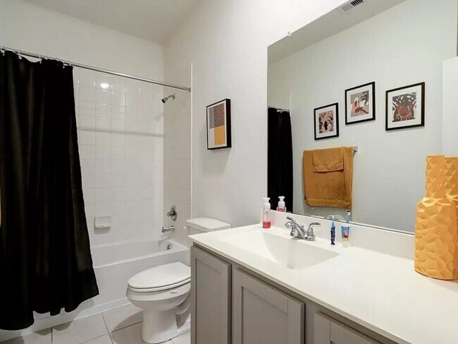 Foto del edificio - 3426 Water Lilly Way
