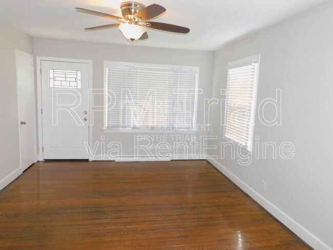 Foto del edificio - 2001 Pleasant Ridge Rd
