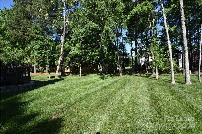 Building Photo - 11254 Coachman Cir