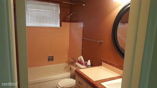Foto del edificio - 3 br, 1.5 bath House - 1703 Harris Drive
