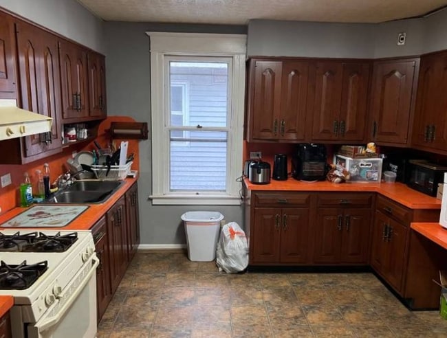 Building Photo - 31-62-62 37th St