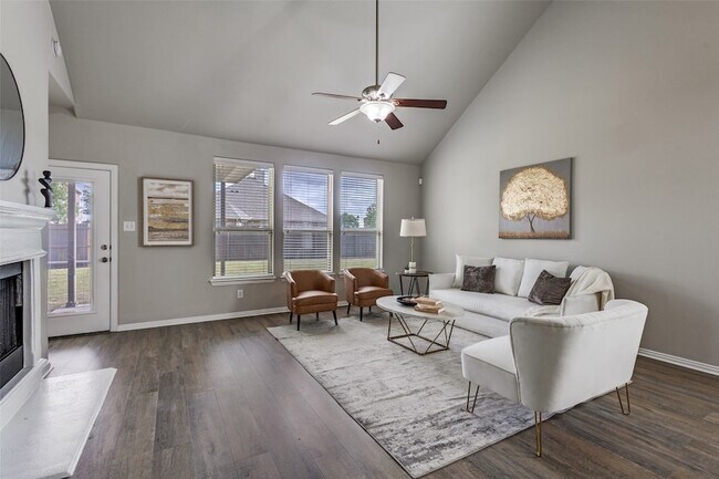 Building Photo - 5609 Fremont Dr