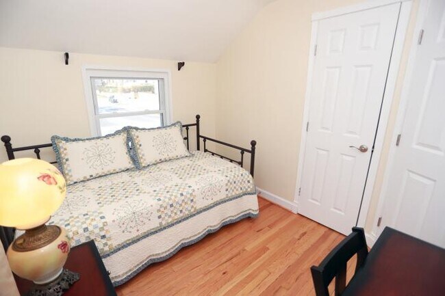 1 bedroom in Arlington VA 22204 House for Rent in