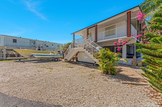 Building Photo - 164 Blue Harbor Dr