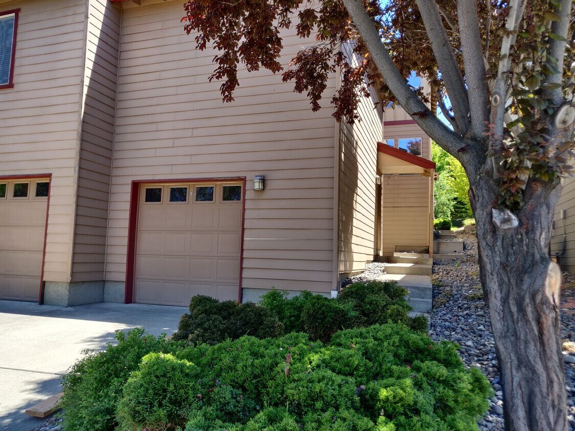 Foto principal - 331 NW Flagline Dr