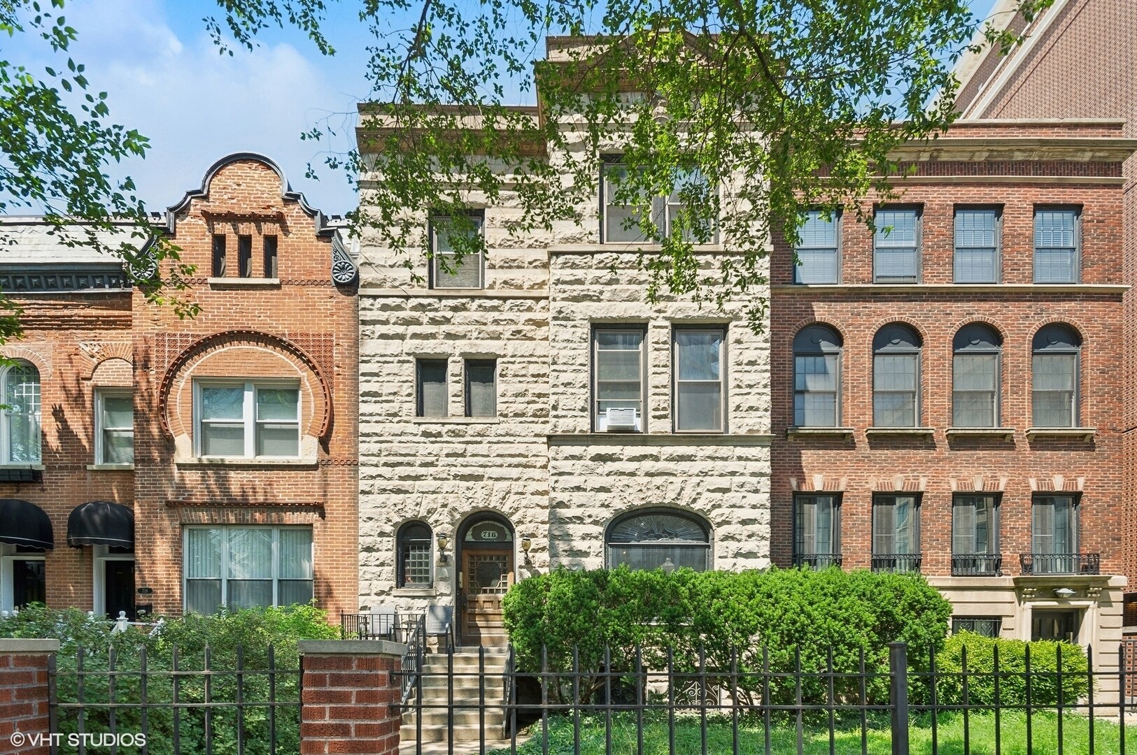 716 W Fullerton Ave, Chicago, IL 60614 House Rental in