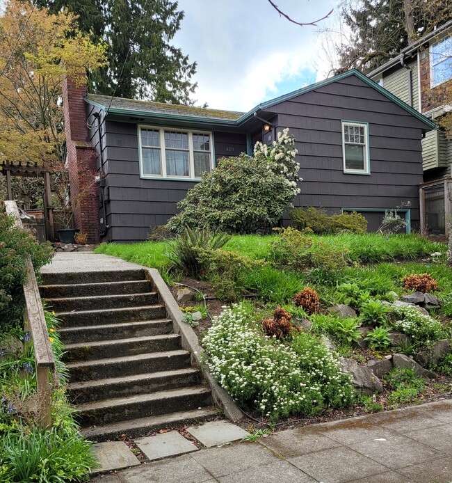 Building Photo - 6211 22nd Ave NE