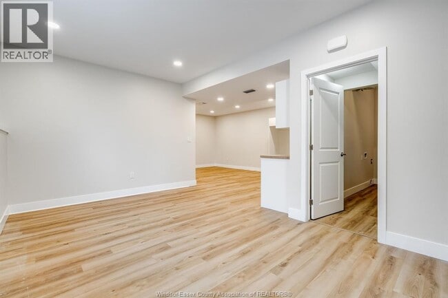 Building Photo - 21299 Harbour Rd