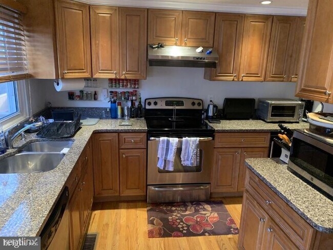 Foto del edificio - 6 br, 3 bath House - 2262 Cocquina Dr