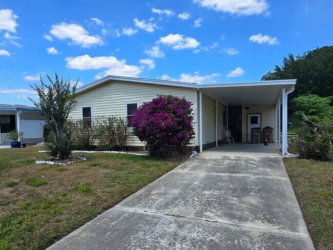 Building Photo - 305 Westwood Dr