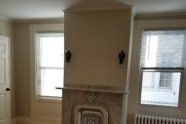 bedroom - 10 Gay St