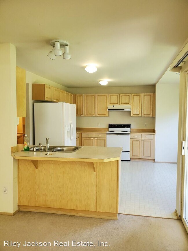 Building Photo - 3 br, 2.5 bath House - 5606 Mount Olympus ...