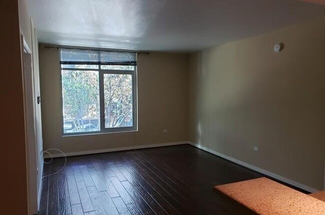 Building Photo - Little Italy 2 bedroom, 2 Bedrooms 2 bath,...