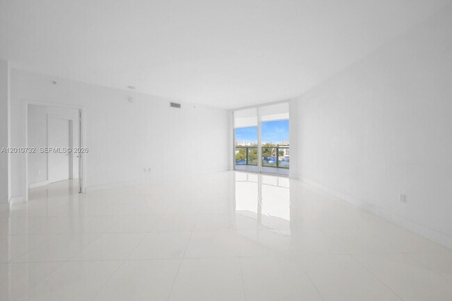 Foto del edificio - 17301 Biscayne Blvd