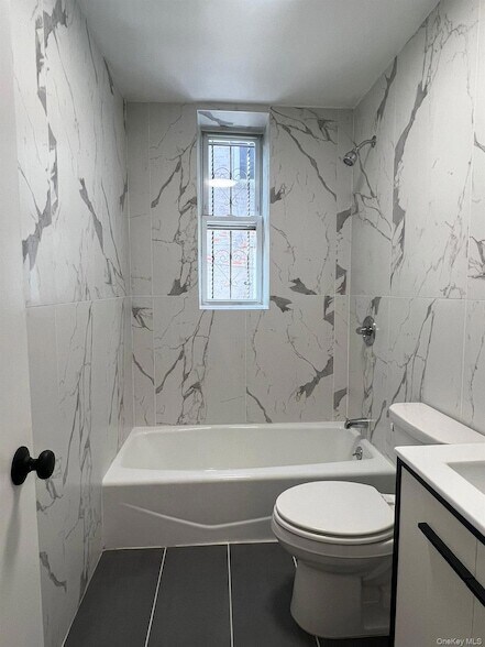 Foto del edificio - 486 E 95th St