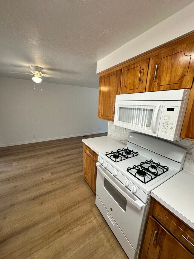 Foto del edificio - 1253 Piper Ln