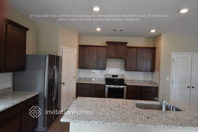 Building Photo - 161 Oliver Dr