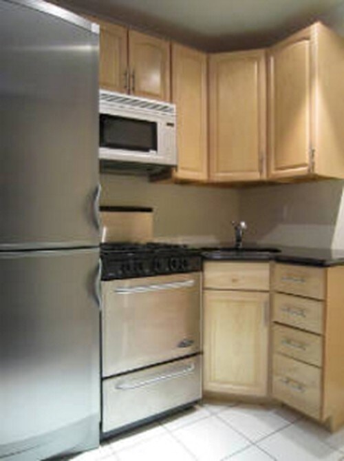 Building Photo - 223 W 23rd St