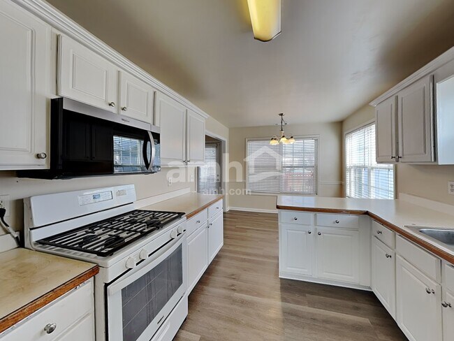 Foto del edificio - 1172 Cumberland Creek Way SW