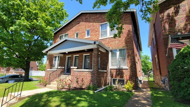 Foto del edificio - 5537 Holly Hills Ave