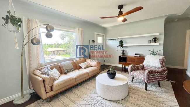 Photo - 120 S Raleigh St House