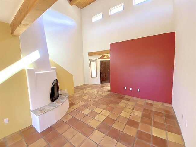 Building Photo - 3218 La Paz Ln