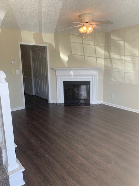 Foto del edificio - "Charming 2-Bed Townhouse Oasis in Winterville – Comfort Meets Convenience!"