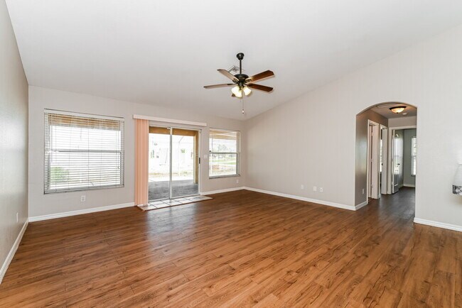 Foto del edificio - 1103 SW 40th Terrace