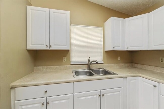 Building Photo - 8529 Hunters Fork Loop