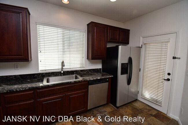 Building Photo - 3 br, 2.5 bath House - 6179 Ritacuba Way