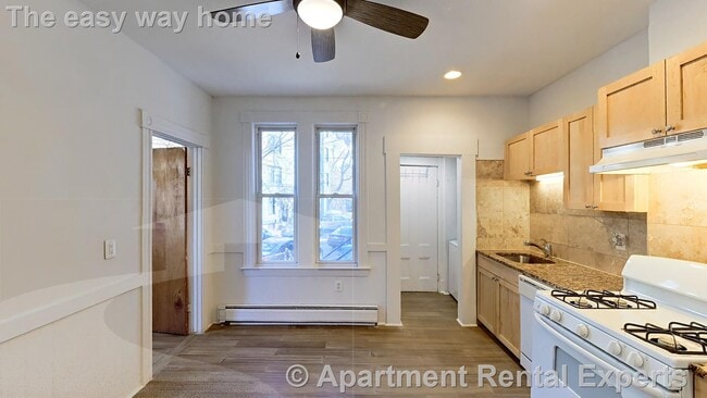 Photo - 254 Windsor St Apartment