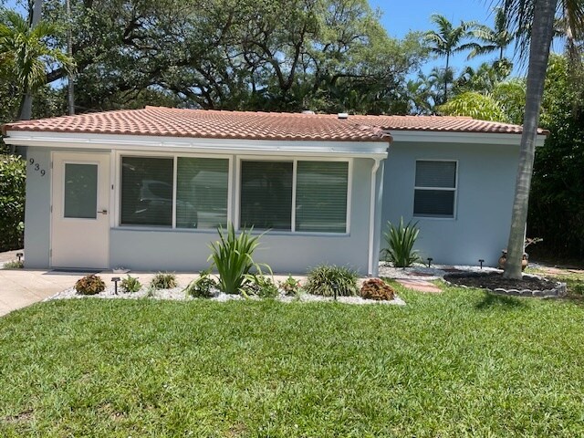 Foto principal - 939 SW 8th St