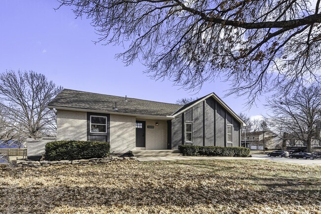 Building Photo - 16608 W 143rd Terrace