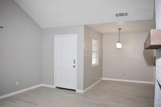 Foto del edificio - 7727 Sable Ln