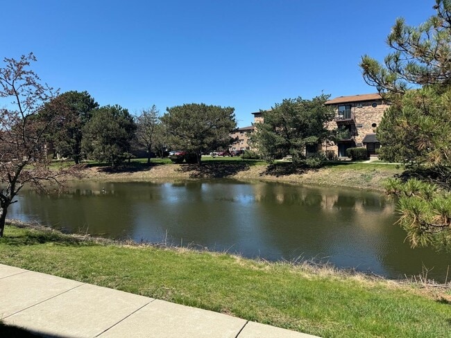 Foto del edificio - 1538 Crimson Ln