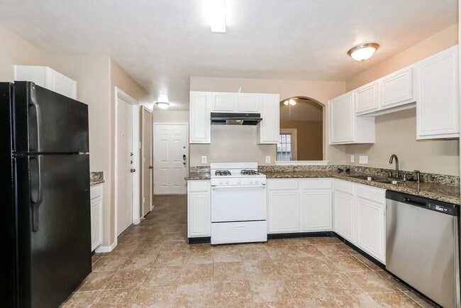 Foto del edificio - 6807 Arrowchase Ct