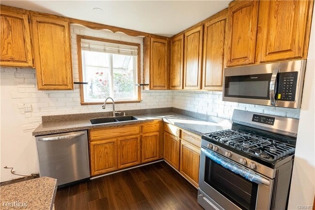 Foto del edificio - 3 br, 2 bath House - 20450 Hart St