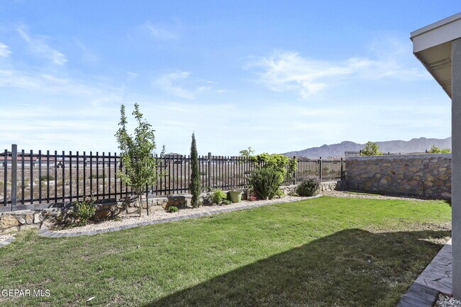 Foto del edificio - 7365 Frostline Pl