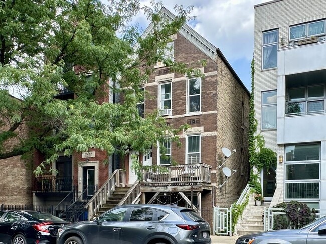 Building Photo - 2341 N Leavitt St
