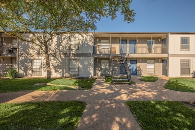 Building Photo - WATERDANCE