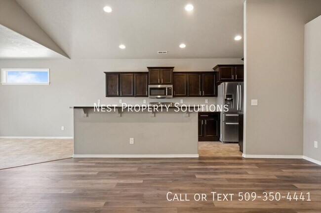 Foto del edificio - 558 S Lakeland Dr