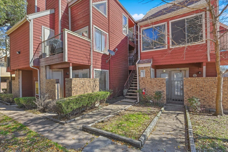 Photo - 9821 Walnut St (Dallas, TX)