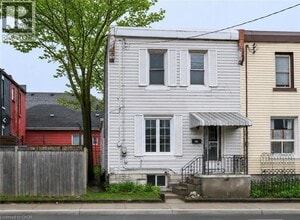 Building Photo - 1024 Cannon St E