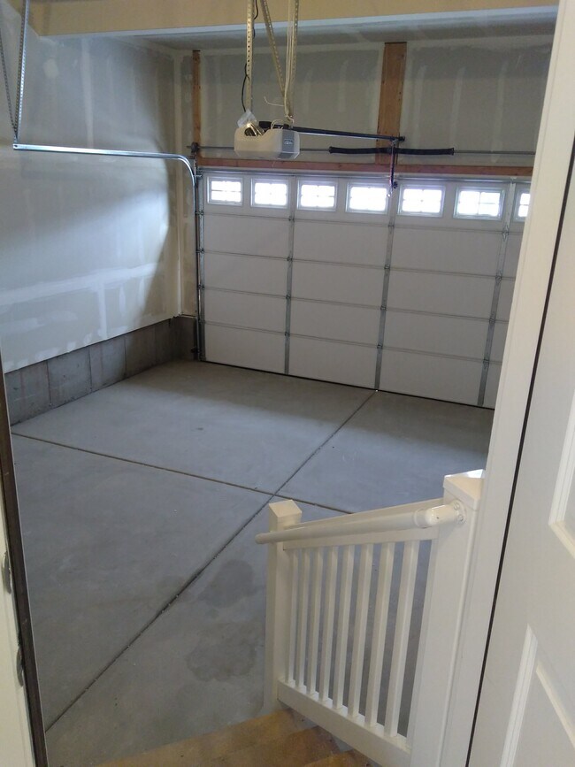 Two car garage - 14576 S Quiet Shade Drive