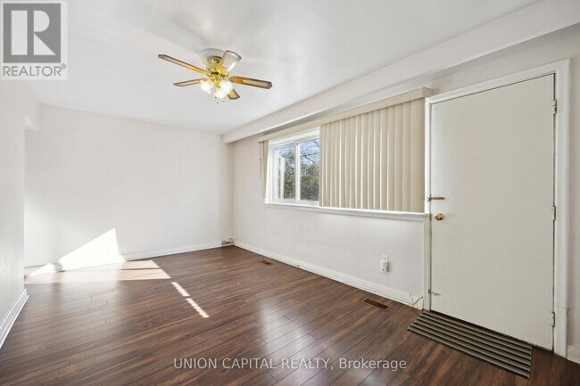 Photo du bâtiment - 515 Marlee Ave