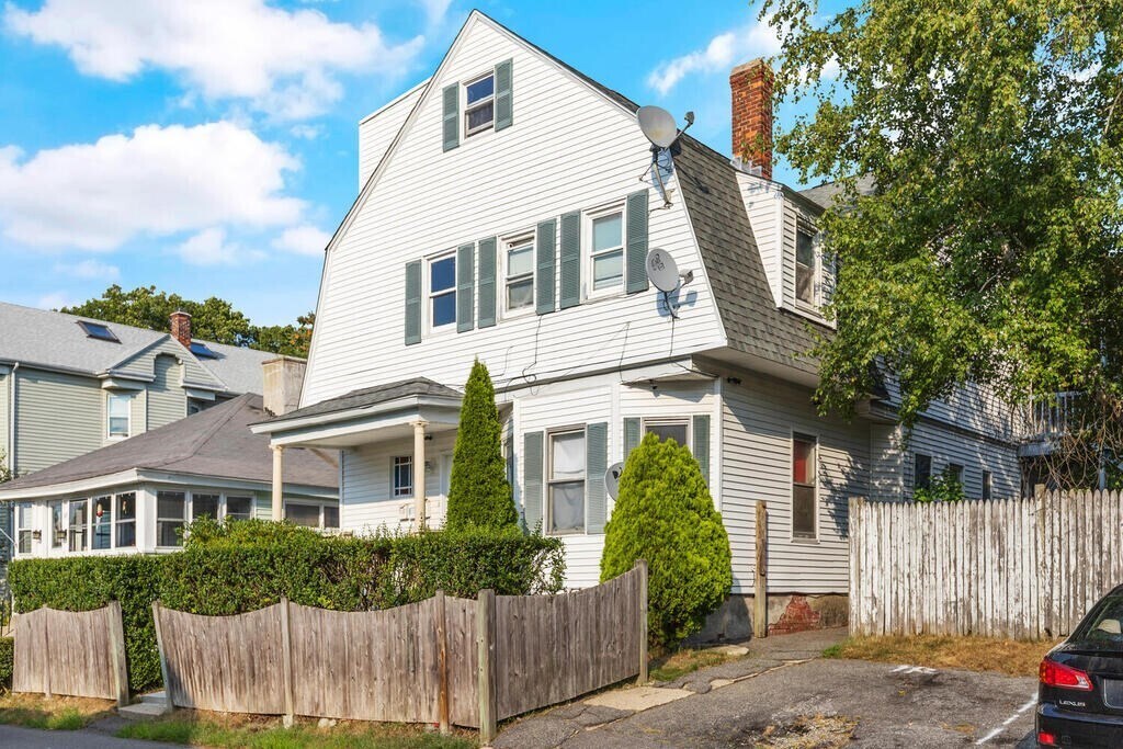Primary Photo - 84 Stanton St