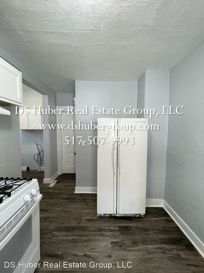Building Photo - 2 br, 1 bath House - 2213 Beal Ave