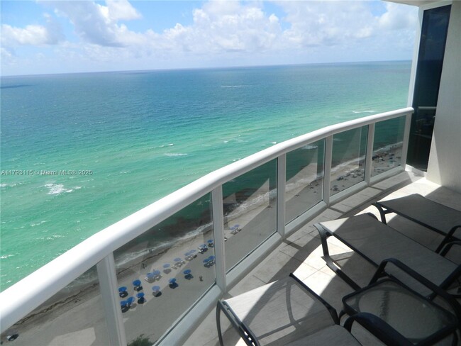 Building Photo - 17555 Collins Ave