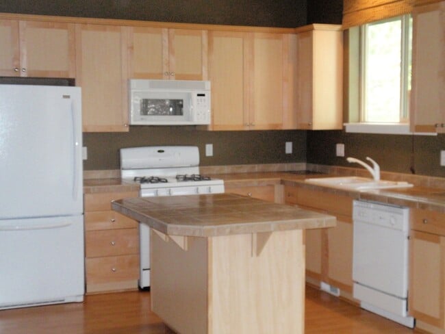 Foto del edificio - Two Story Home in the Riverstone Community