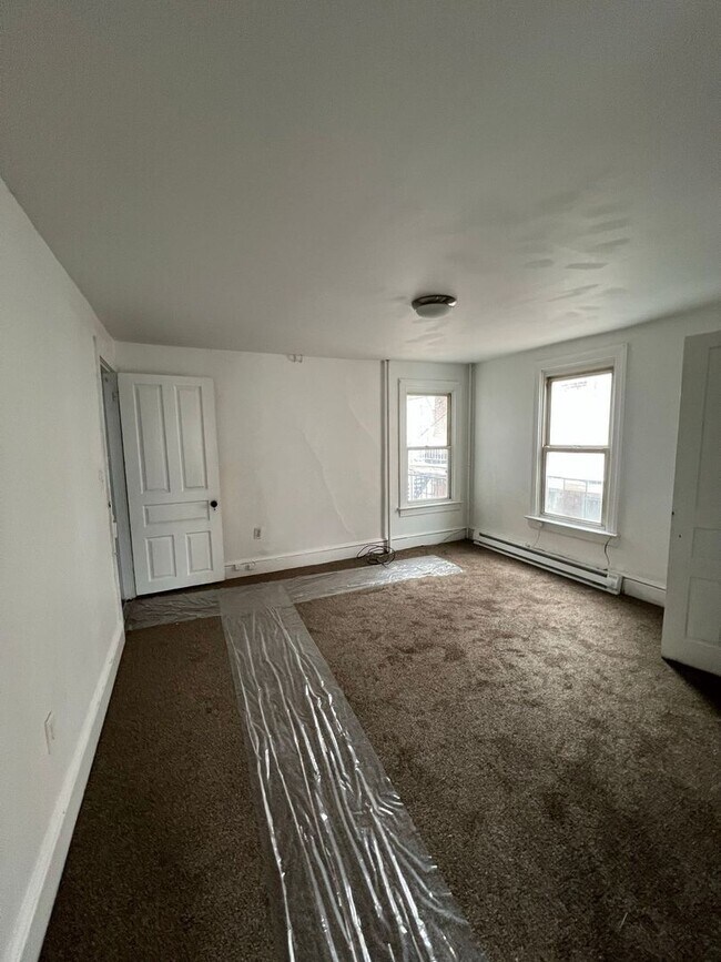 Foto del edificio - 1055 N Duke St